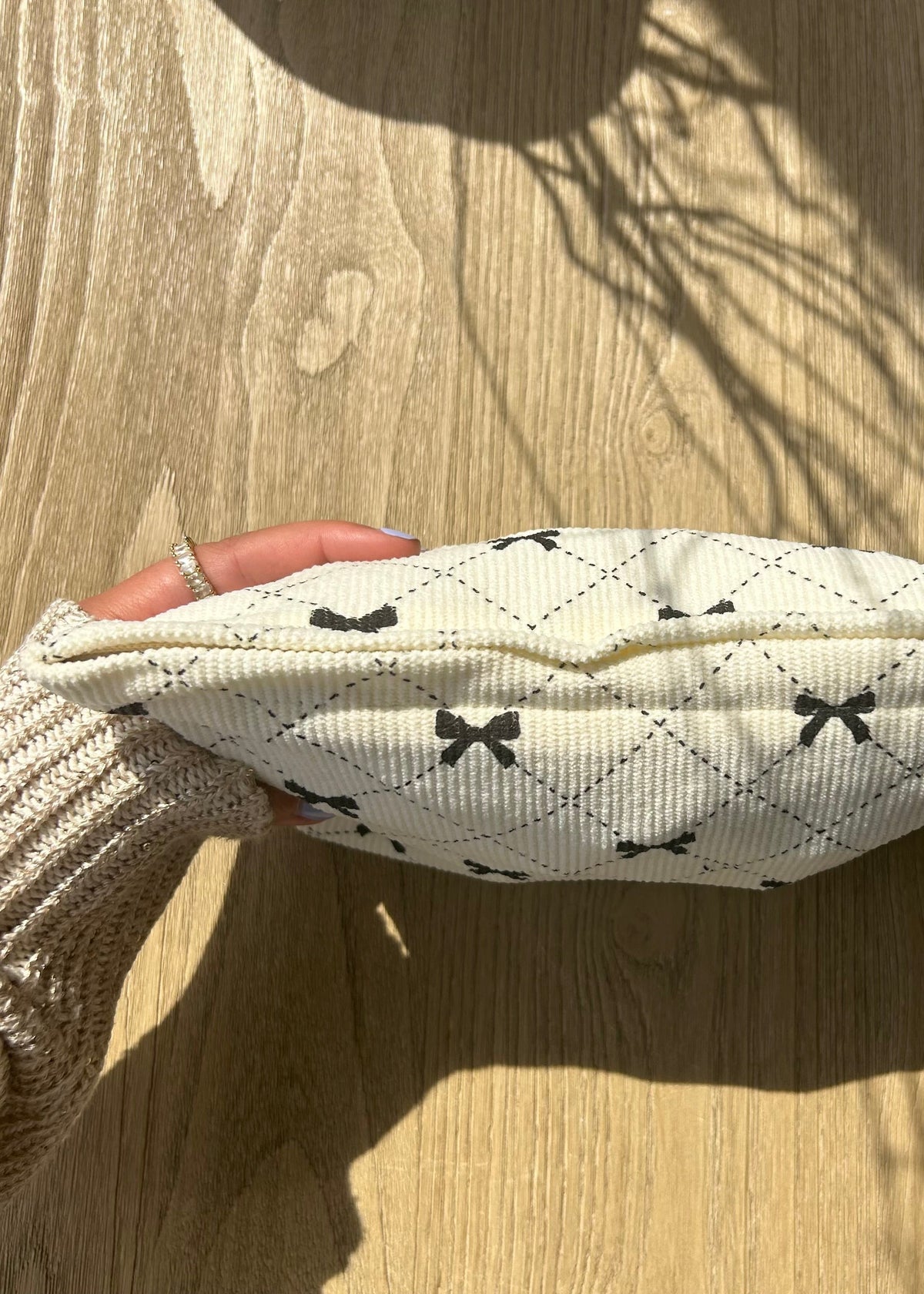 Bow Pouch