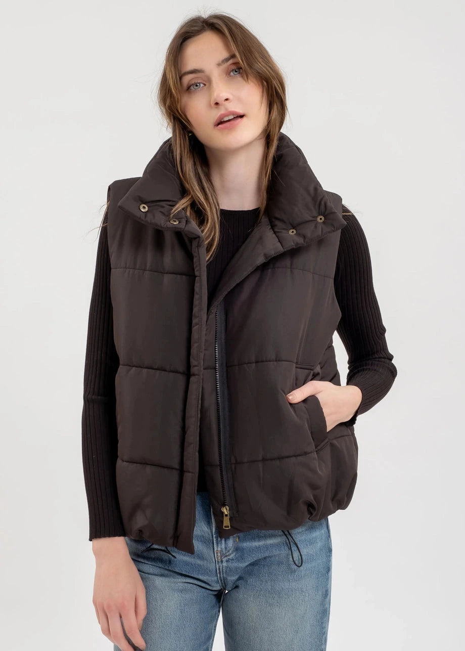 Black Solid Zip Up Puffer Vest